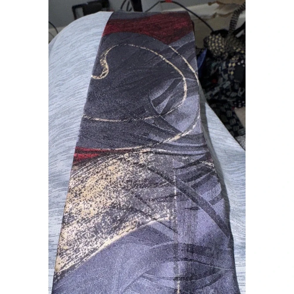 DON LOPER Beverly Hills Men's Italian Silk Classic Necktie NWT‎